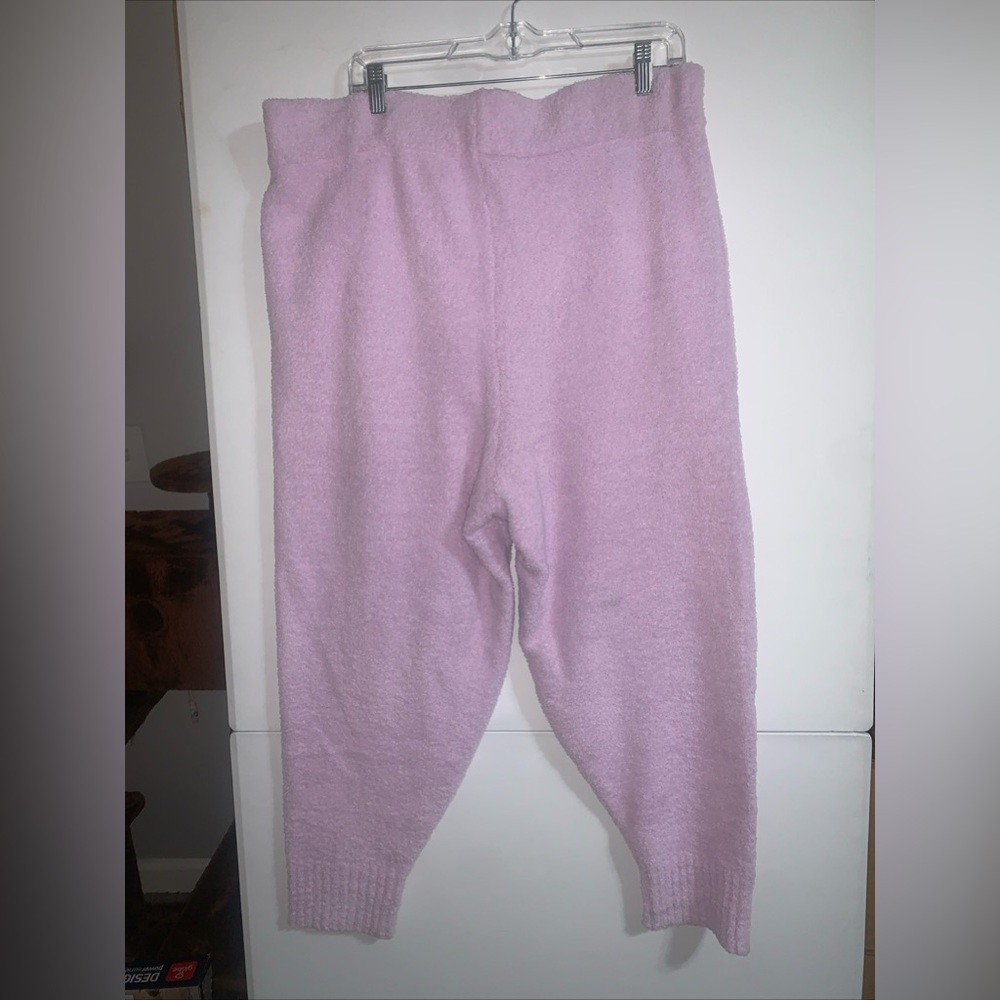 UGG Jogger - Picture 2 of 10